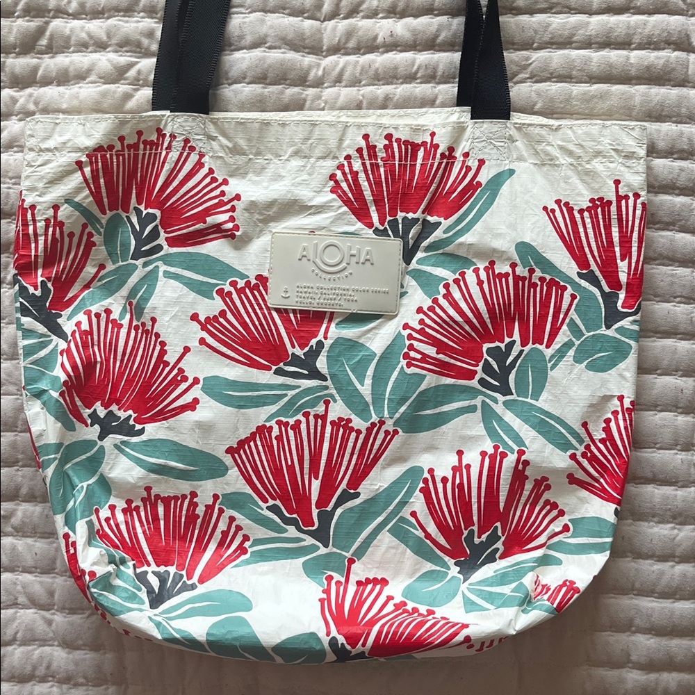 Aloha Collection Reversible Tote Ohia Lehua